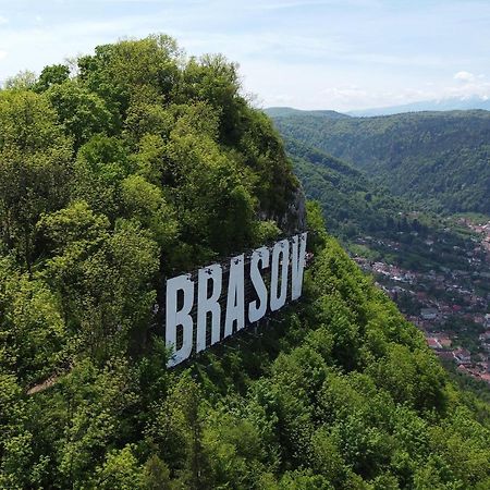 Central Studio Brasov Bagian luar foto