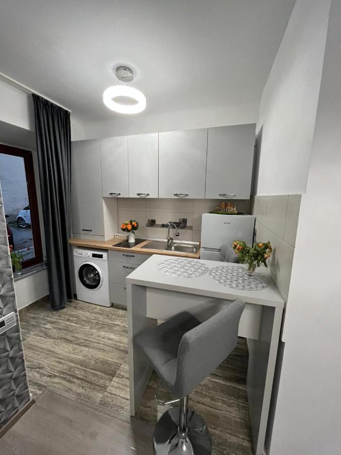 Central Studio Brasov Bagian luar foto