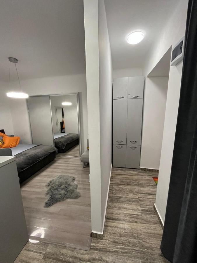 Central Studio Brasov Bagian luar foto
