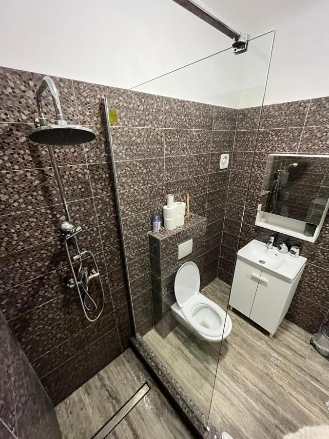 Central Studio Brasov Bagian luar foto