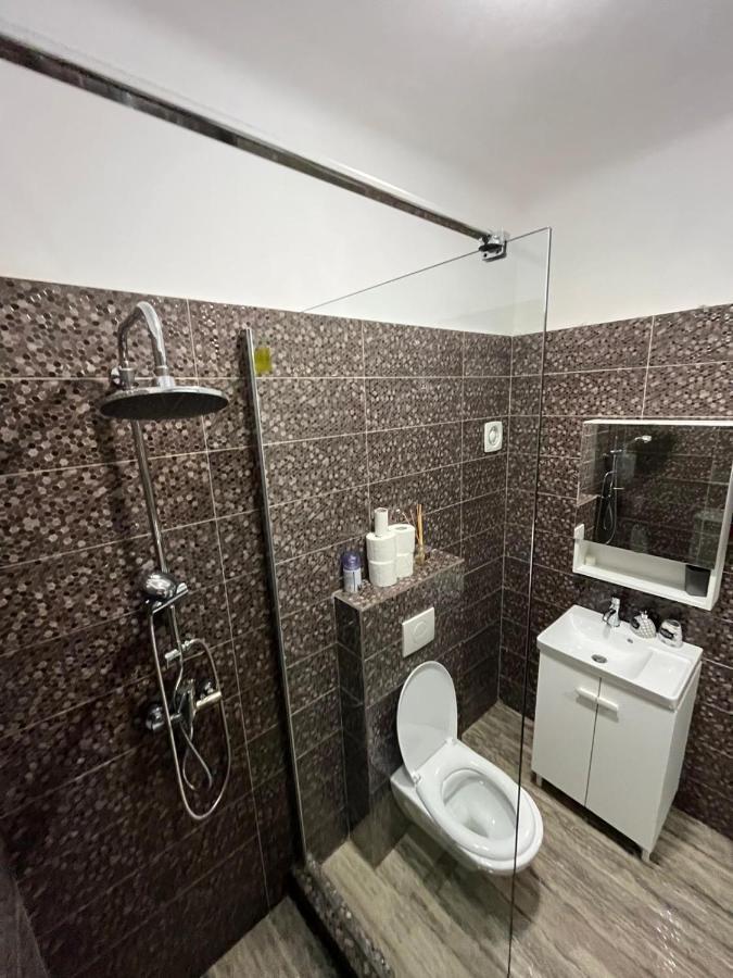 Central Studio Brasov Bagian luar foto