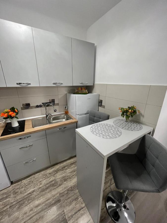 Central Studio Brasov Bagian luar foto