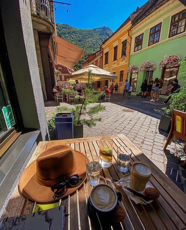 Central Studio Brasov Bagian luar foto